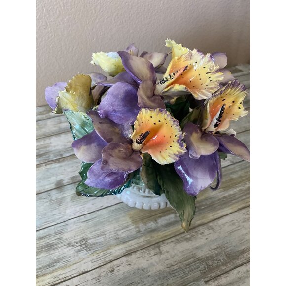 Vintage Capodimonte Italy Porcelain Flower Bouquet in Vase Hand Painted 8" - Picture 8 of 11